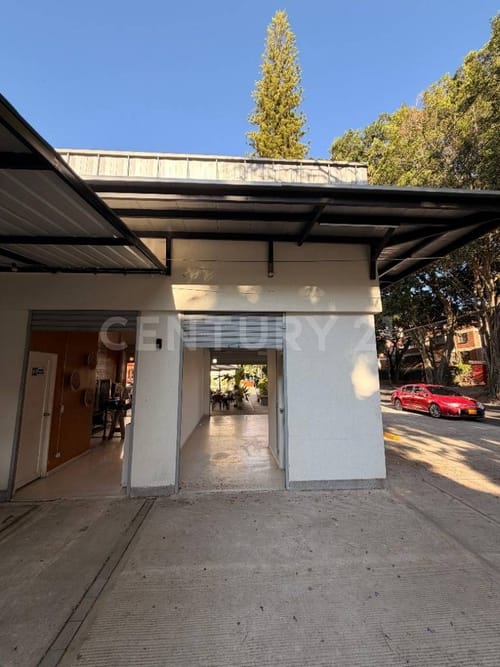 Local en arriendo en El Refugio, Cali, 24 m² · foto 2 de 8