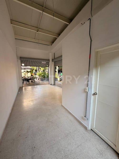Local en arriendo en El Refugio, Cali, 24 m² · foto 4 de 8