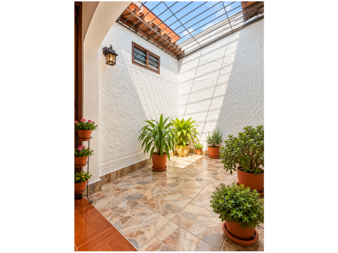 Casa de 3 alcobas en venta en La Almeria, Medellín, 201 m² · foto 6 de 12