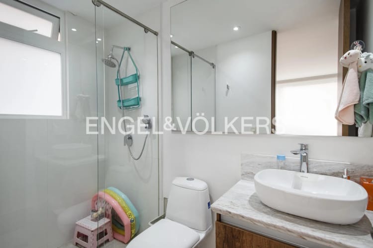 Apartamento de 3 alcobas en venta en Chico Norte, Bogotá, 148 m² · foto 11 de 17