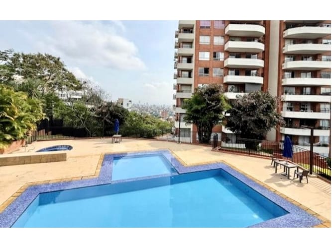 Apartamento de 3 alcobas en venta en Cristales, Cali, 126 m² · foto 15 de 24