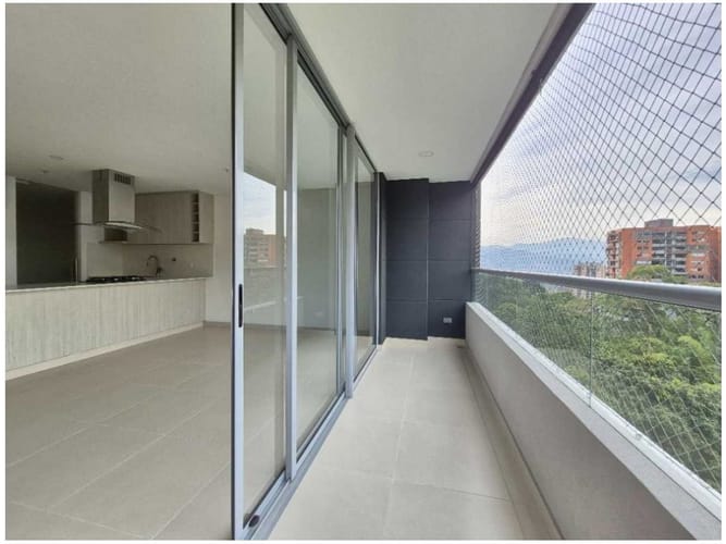 Apartamento de 3 alcobas en venta en La Inmaculada, Envigado, 101 m² · foto 11 de 16