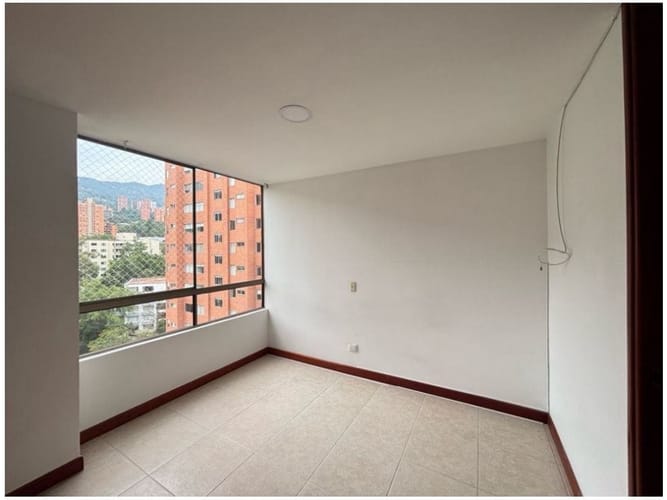 Apartamento de 3 alcobas en venta en Los Parra, Medellín, 130 m² · foto 8 de 24