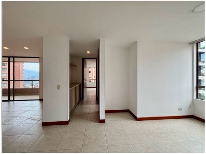 Apartamento de 3 alcobas en venta en Los Parra, Medellín, 130 m² · foto 13 de 24