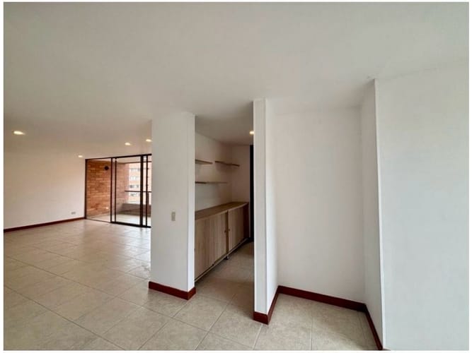 Apartamento de 3 alcobas en venta en Los Parra, Medellín, 130 m² · foto 14 de 24