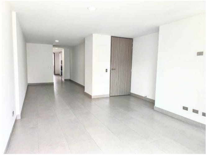 Apartamento de 3 alcobas en venta en La Castellana, Medellín, 104 m² · foto 2 de 9