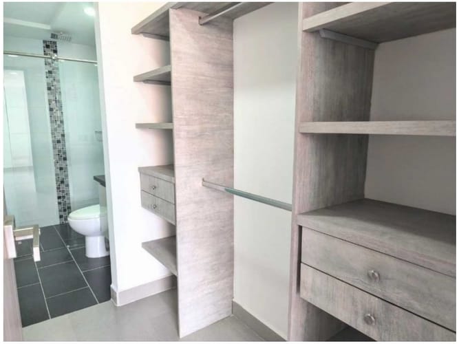 Apartamento de 3 alcobas en venta en La Castellana, Medellín, 104 m² · foto 6 de 9