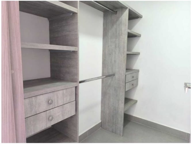 Apartamento de 3 alcobas en venta en La Castellana, Medellín, 104 m² · foto 8 de 9