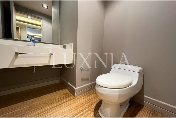 Apartamento de 3 alcobas en venta en Chicó Alto, Bogotá, 318 m² · foto 17 de 20