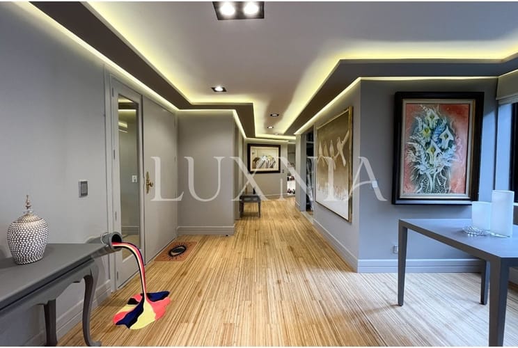 Apartamento de 3 alcobas en venta en Chicó Alto, Bogotá, 318 m² · foto 2 de 20