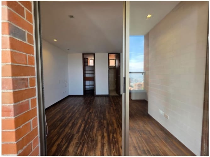 Apartamento de 3 alcobas en venta en Oviedo, Medellín, 126 m² · foto 16 de 20