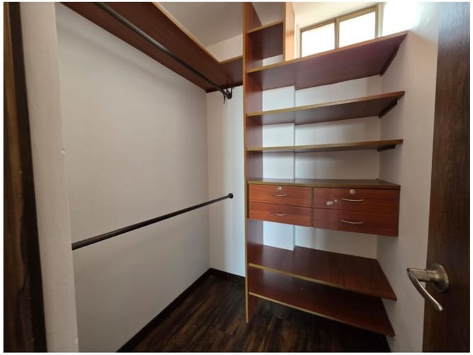 Apartamento de 3 alcobas en venta en Oviedo, Medellín, 126 m² · foto 18 de 20