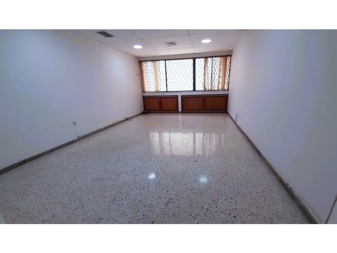 Oficina en venta en La Merced, Cali, 12 m² · foto 3 de 6