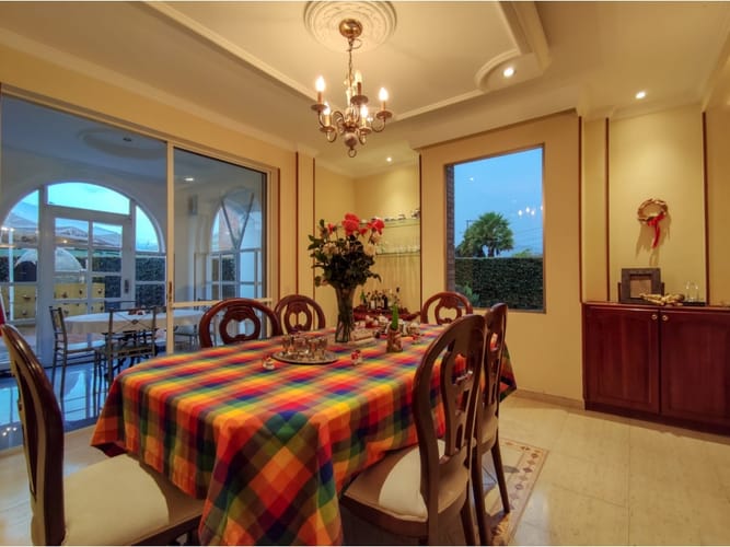 Casa de 4 alcobas en venta en Delicias, Chía, 450 m² · foto 3 de 24