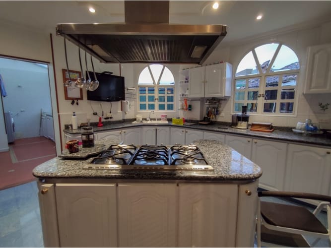 Casa de 4 alcobas en venta en Delicias, Chía, 450 m² · foto 4 de 24