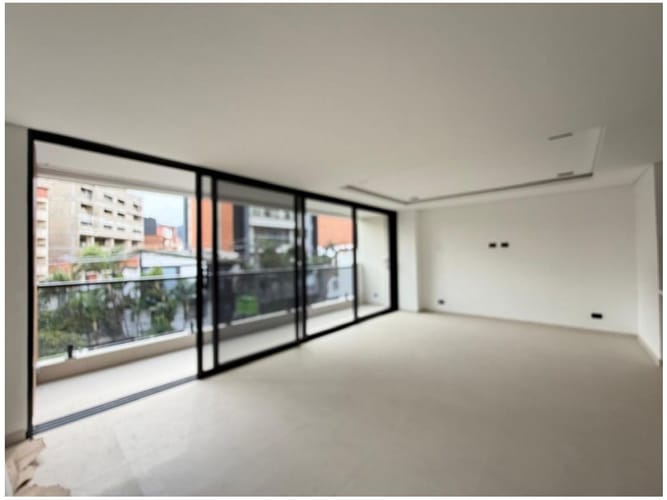 Apartamento de 3 alcobas en venta en Lorena, Medellín, 115 m² · foto 4 de 13