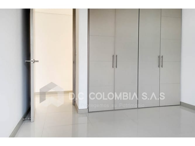 Apartamento de 3 alcobas en venta en Aqualina, Girardot, 97 m² · foto 5 de 8