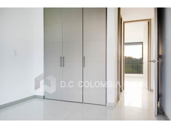 Apartamento de 3 alcobas en venta en Aqualina, Girardot, 97 m² · foto 6 de 8