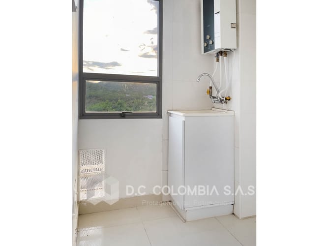 Apartamento de 3 alcobas en venta en Aqualina, Girardot, 97 m² · foto 7 de 8