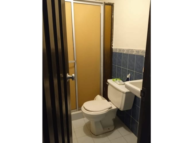 Casa de 6 alcobas en venta en Cristobal Colon, Cali, 255 m² · foto 15 de 17