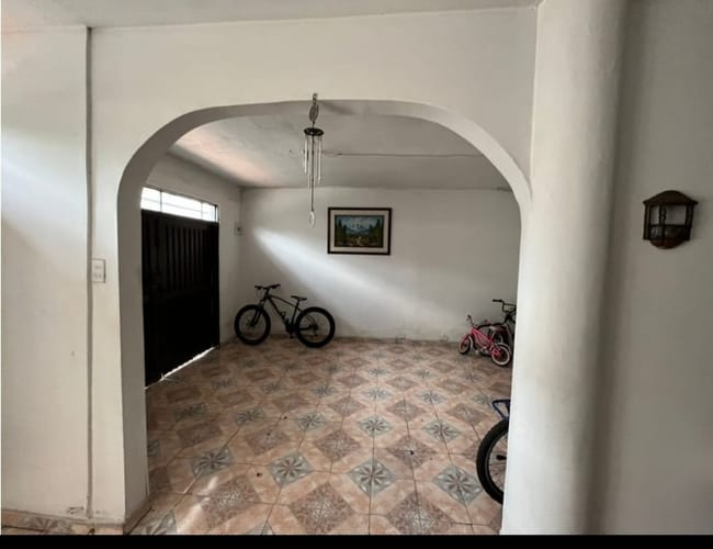Casa de 6 alcobas en venta en Cristobal Colon, Cali, 255 m² · foto 10 de 17