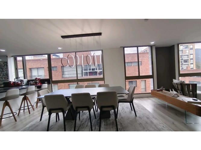 Apartamento de 3 alcobas en venta en Chico Norte, Cajicá, 190 m² · foto 8 de 21