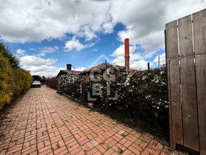 Casa de 4 alcobas en venta en La Virgen Sector La Balsa, Chía, 589 m² · foto 2 de 18