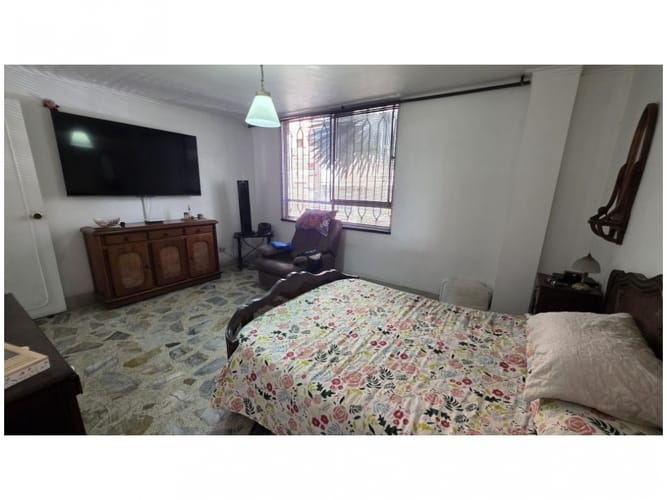 Apartamento de 3 alcobas en venta en Rosales, Medellín, 183 m² · foto 11 de 13