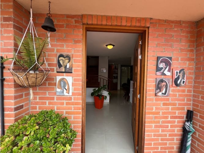 Casa de 4 alcobas en venta en Cota, 140 m² · foto 3 de 24