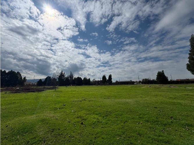 Lote en venta en Bojaca, Chía, 22785 m² · foto 9 de 24