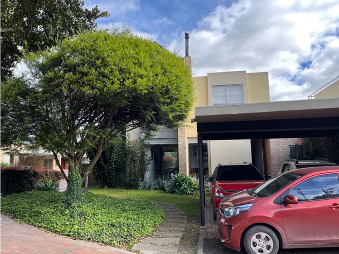 Casa de 3 alcobas en venta en Vivenza, Cajicá, 245 m² · foto 2 de 24