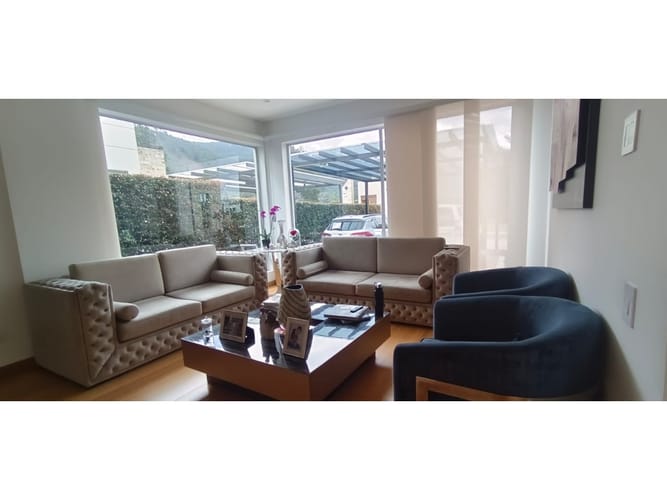 Casa de 3 alcobas en venta en Villa Olimpica, Cajicá, 260 m² · foto 11 de 24