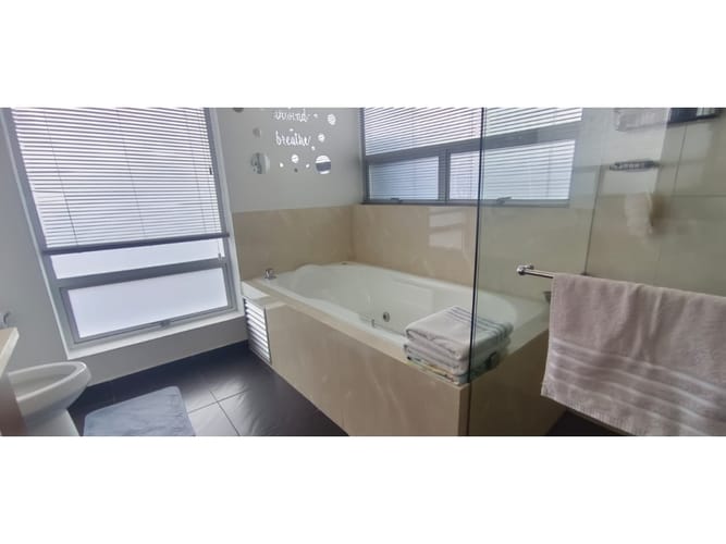 Casa de 3 alcobas en venta en Villa Olimpica, Cajicá, 260 m² · foto 21 de 24