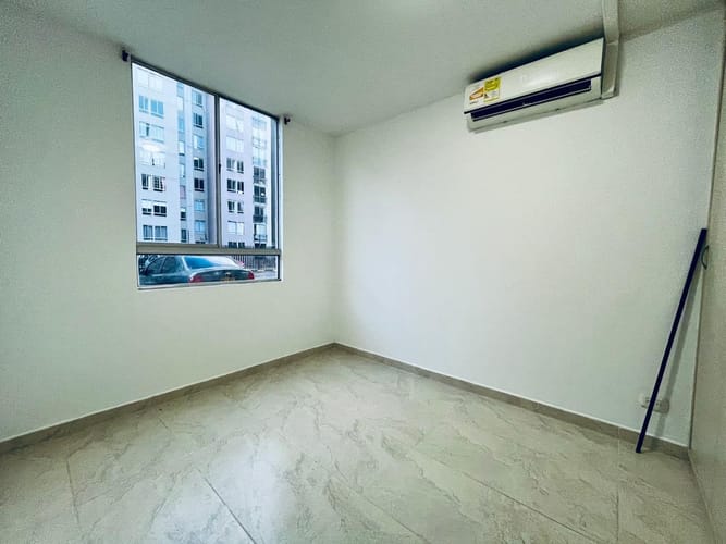 Apartamento de 2 alcobas en venta en Rosa Blanca, Villavicencio, 59 m² · foto 11 de 24