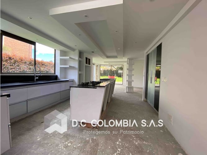 Casa de 4 alcobas en venta en Cota, 257 m² · foto 9 de 11