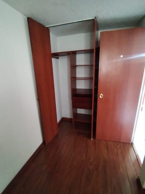 Apartamento de 3 alcobas en venta en Engativá, Bogotá, 54 m² · foto 11 de 13