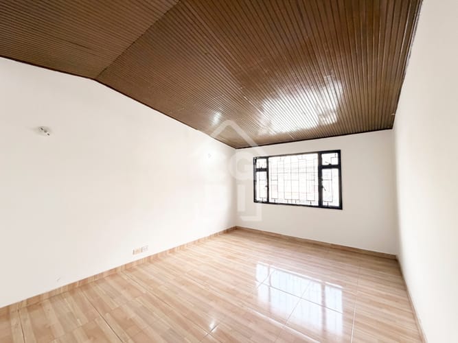 Casa de 6 alcobas en arriendo en Normandia, Bogotá, 321 m² · foto 14 de 24