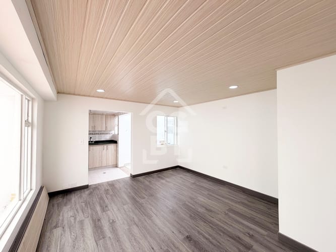 Casa de 6 alcobas en arriendo en Normandia, Bogotá, 321 m² · foto 21 de 24