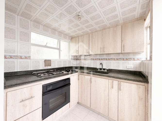 Casa de 6 alcobas en arriendo en Normandia, Bogotá, 321 m² · foto 22 de 24