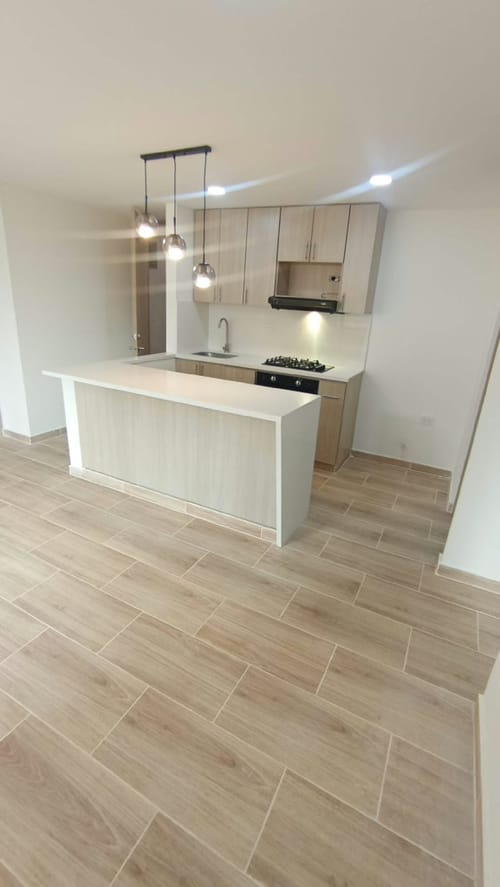 Apartamento de 3 alcobas en arriendo en Santa Ana, Bello, 75 m² · foto 2 de 24