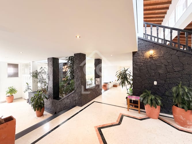 Casa de 5 alcobas en venta en Yerbabuena, Chía, 774 m² · foto 2 de 24