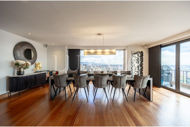 Apartamento de 3 alcobas en venta en Chicó Alto, Bogotá, 331 m² · foto 6 de 15