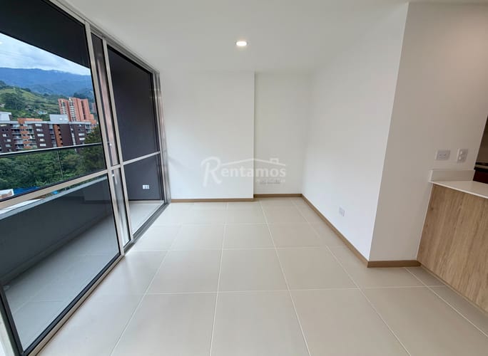 Apartamento de 3 alcobas en arriendo en Camino Verde, Envigado, 55 m² · foto 6 de 22