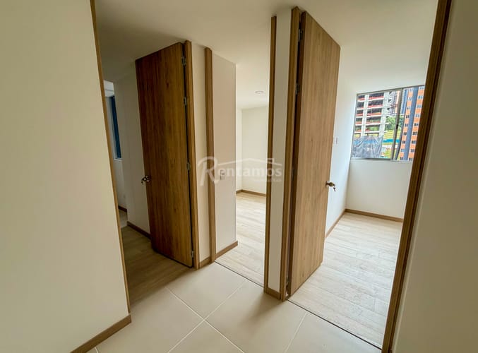Apartamento de 3 alcobas en arriendo en Camino Verde, Envigado, 55 m² · foto 9 de 22