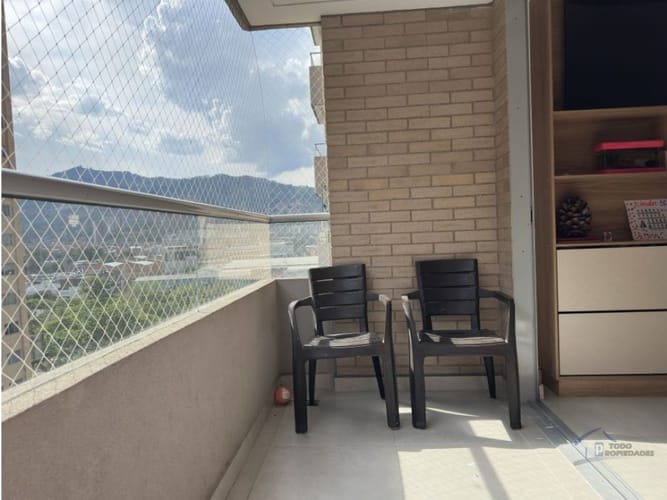 Apartamento de 3 alcobas en venta en Zona Centro, Envigado, 89 m² · foto 8 de 21