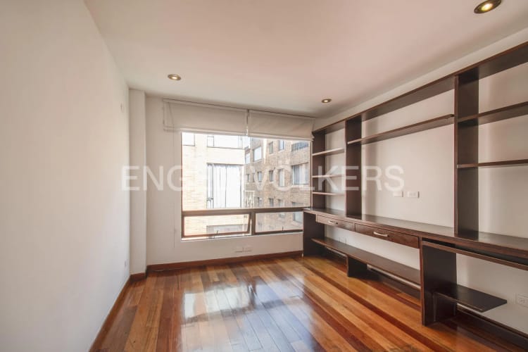 Apartamento de 3 alcobas en venta en Chicó Navarra, Bogotá, 116 m² · foto 3 de 13