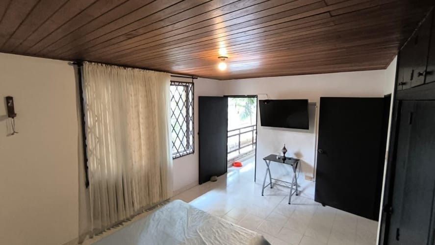 Casa de 6 alcobas en venta en El Lido, Cali, 400 m² · foto 2 de 17