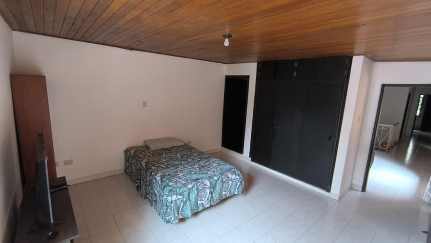 Casa de 6 alcobas en venta en El Lido, Cali, 400 m² · foto 12 de 17