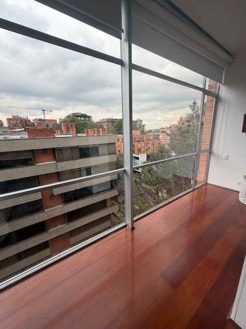 Apartamento de 1 alcoba en arriendo en El Virrey, Bogotá, 63 m² · foto 12 de 16