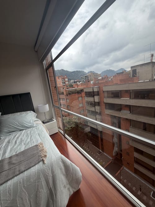 Apartamento de 1 alcoba en arriendo en El Virrey, Bogotá, 63 m² · foto 13 de 16